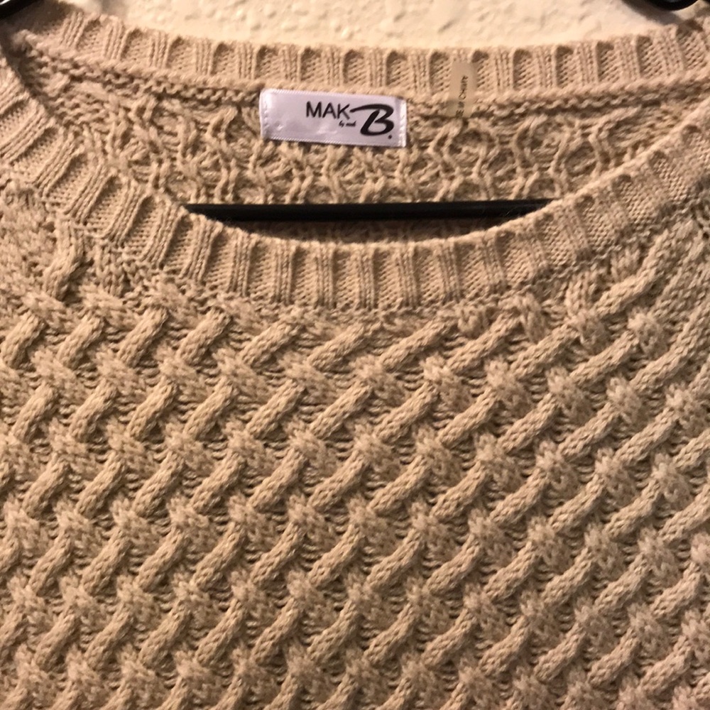 knitted sweater - Picture 2 of 3